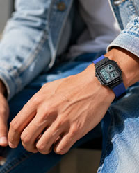ساعت مردانه Casio World time بند برزنتی