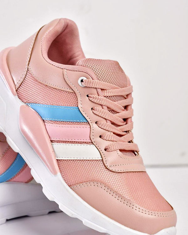 کفش مخصوص پیاده روی adidas