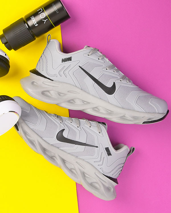 كفش مردانهNike طوسي مدلAraz
