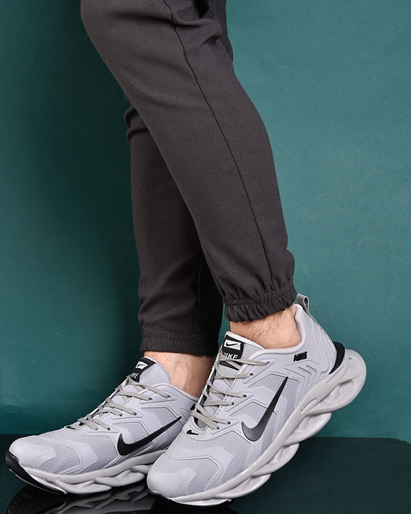 كفش مردانهNike طوسي مدلAraz