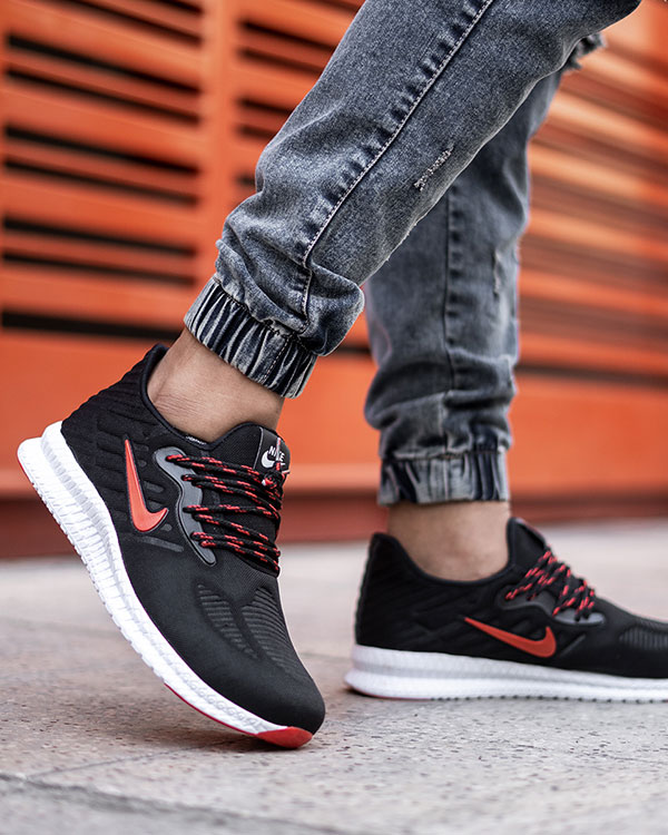 کفش ورزشی Nike مردانه مشکی قرمز مدل Roham