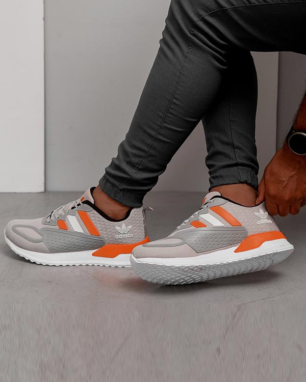 کفش ورزشی Adidas مردانه طوسی نارنجی مدل Tilda
