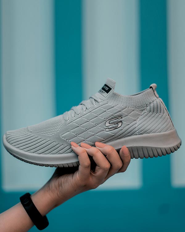 كفش ورزشي SKECHERS طوسي زنانه مدل Helena