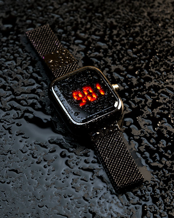 ساعت LED مشکی مدل ZX500