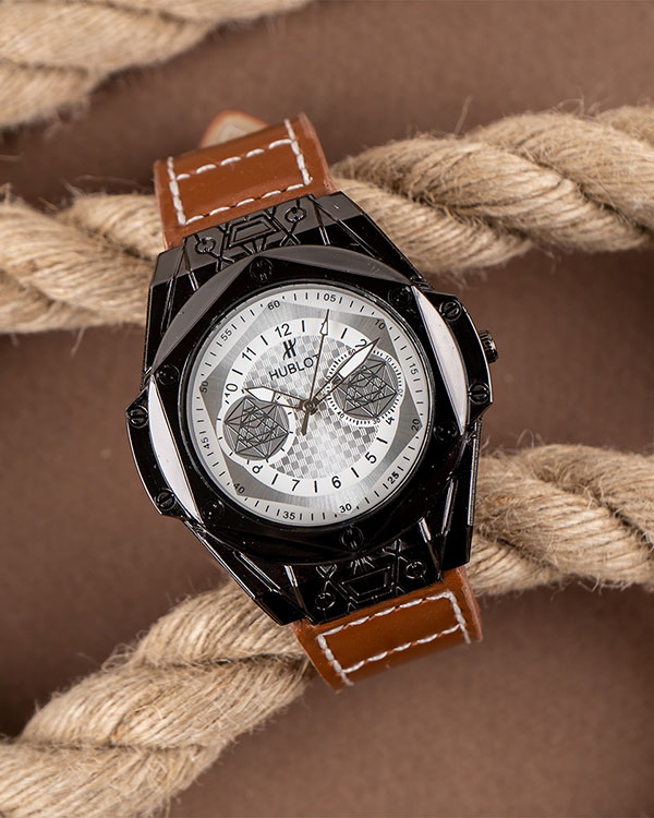 ساعت مچی Casio قهوه ای مدل G705