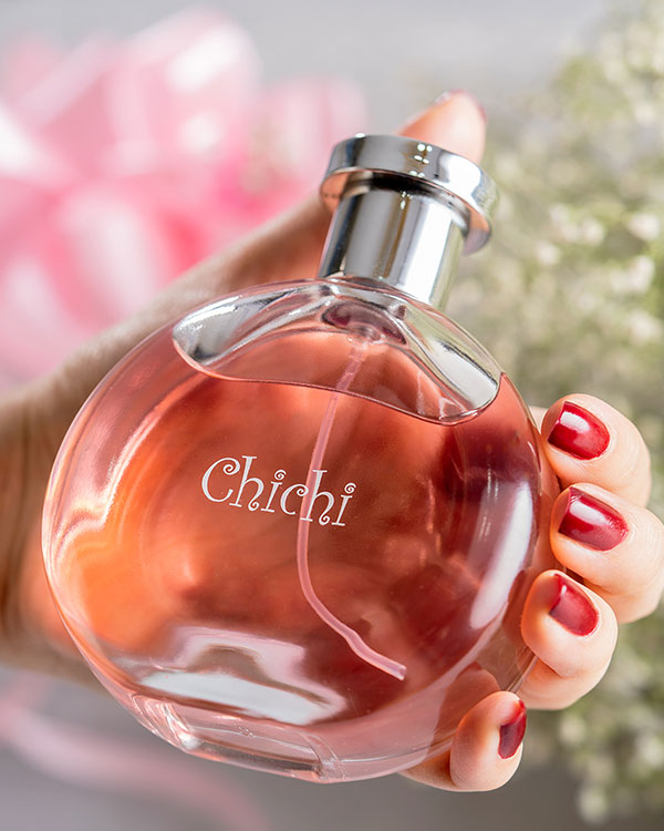 عطر زنانه مدل chichi صورتي