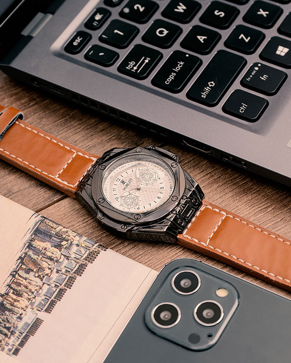 ساعت مچی Casio قهوه ای مدل G705