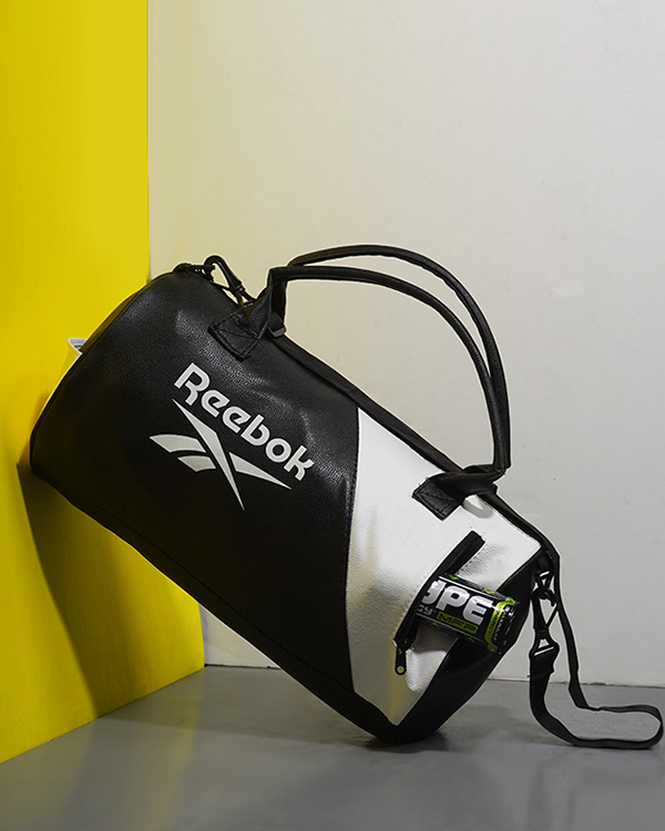 ساک ورزشی Reebokمشکی سفید مدل waren