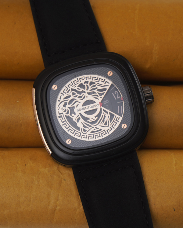 ساعت sevenfriday مدل Versace