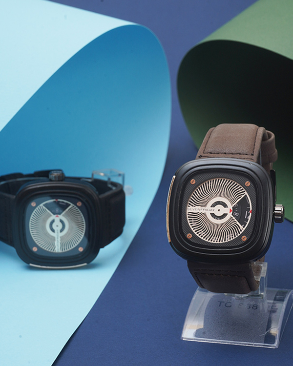 ساعت sevenfriday  مدل Wave