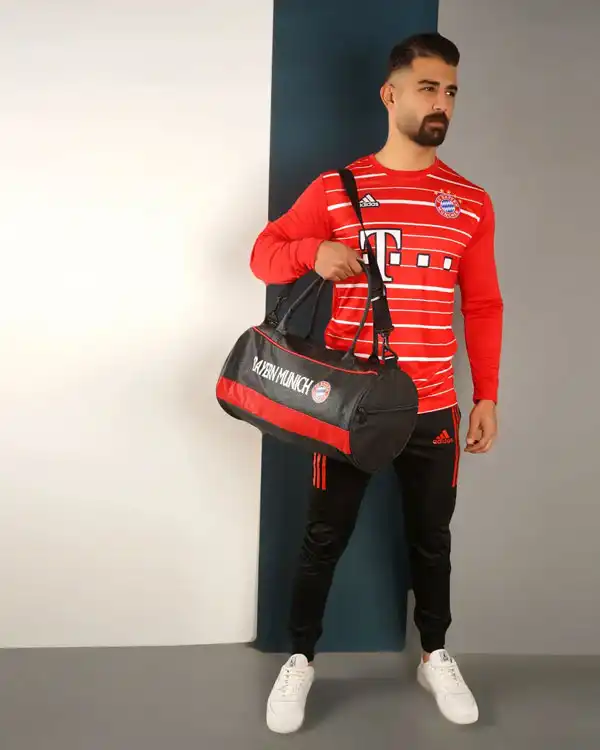 کیف ورزشی  مدل Bayern München