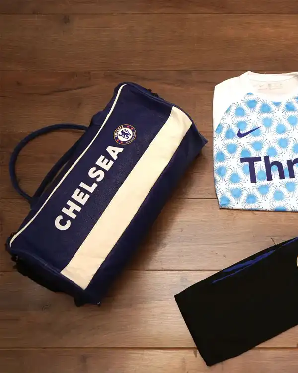 کیف ورزشی آبی مدل Chelsea