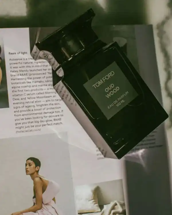 عطر مدل Tom Ford Oud Wood374