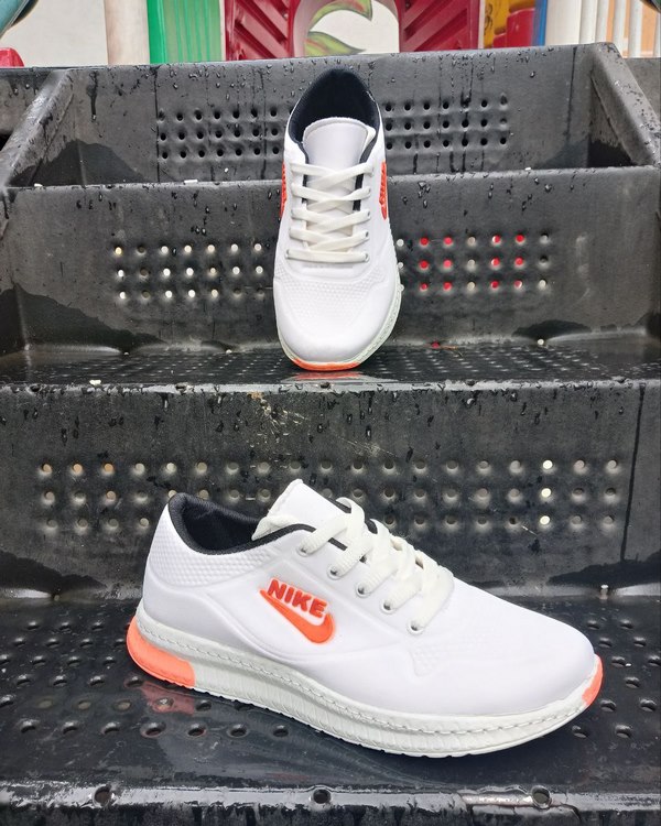 کفش اسپرت زنانه مدل Nike