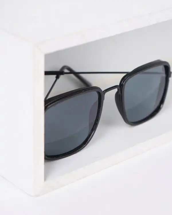 عینک آفتابی چهارگوش UV protection
