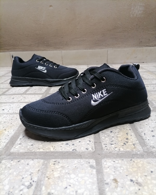 کفش ورزشی مردانه مدل Nike