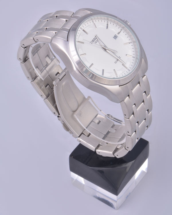 ساعت طرح Tissot