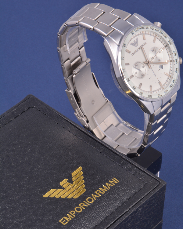 ساعت طرح Emporio Armani