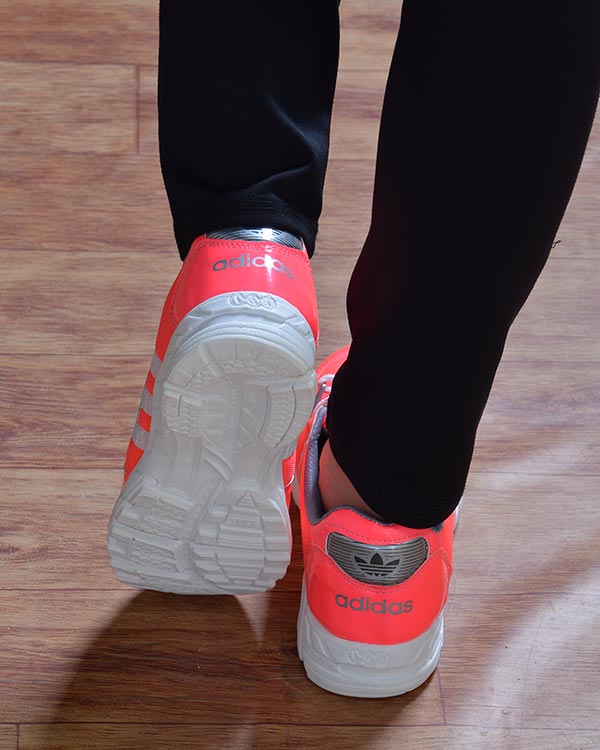 کفش طرح adidas