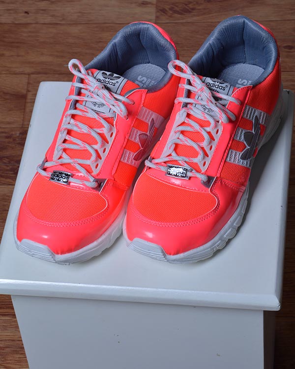 کفش طرح adidas