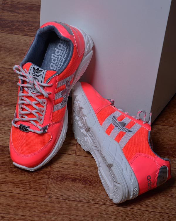 کفش طرح adidas