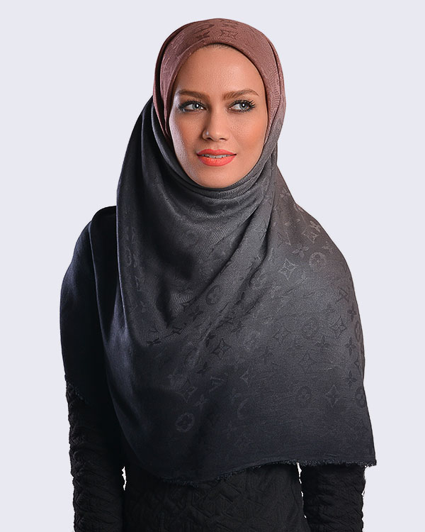 روسری زنانه نخی طرح LV مدل 2031