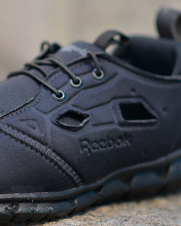 کفش ورزشی زنانه طرح Reebok مدل 0950