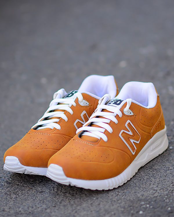 کفش ورزشی New Balance مدل 0748