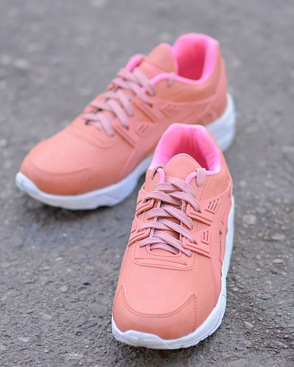 کفش ورزشی زنانه طرح asics مدل 0664