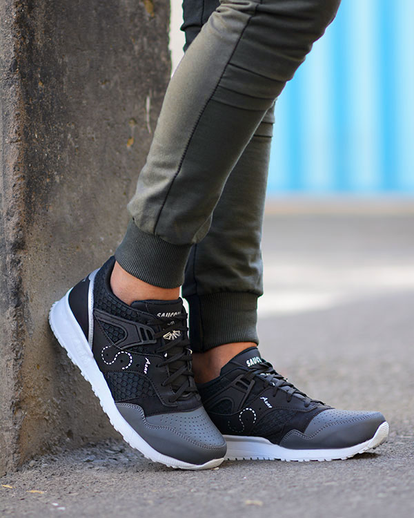 کفش ورزشی مردانه طرح Saucony مدل 0652
