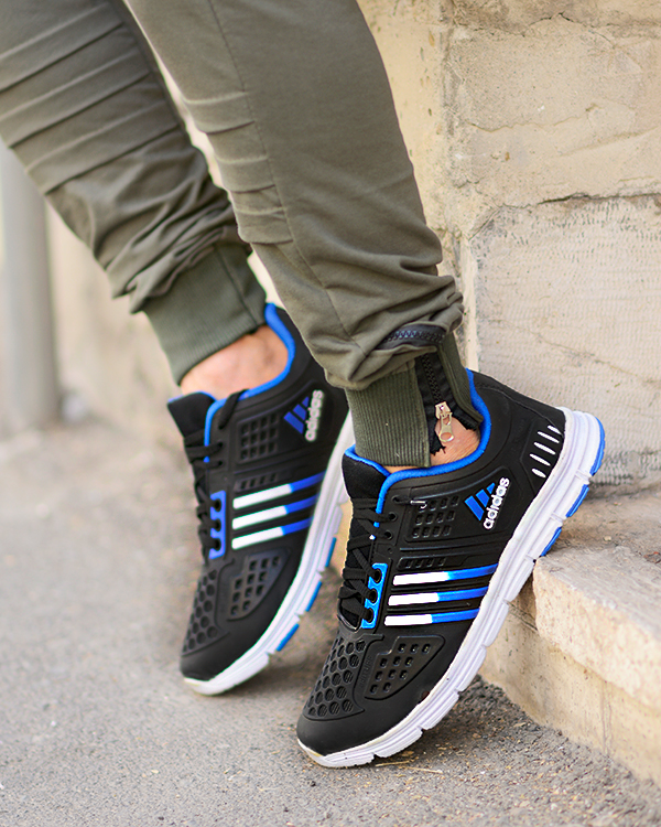 کفش ورزشیadidasمدل0600