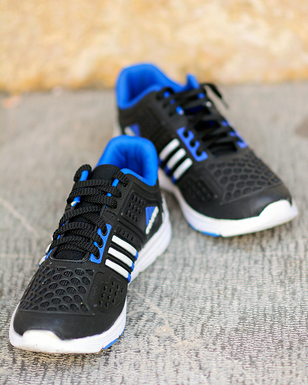 کفش ورزشیadidasمدل0600