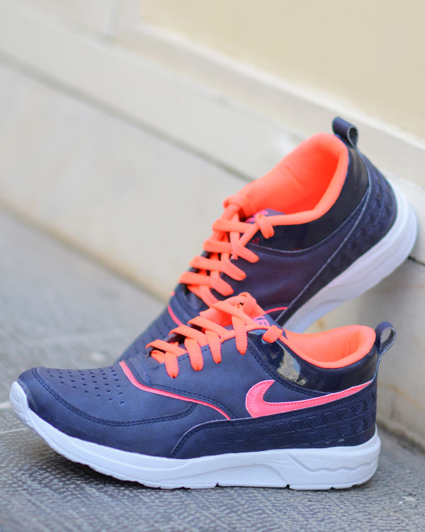 کفش ورزشی زنانه طرح Nike مدل 1588