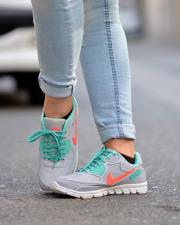 کفش ورزشی دخترانه طرح Nike مدل 0429