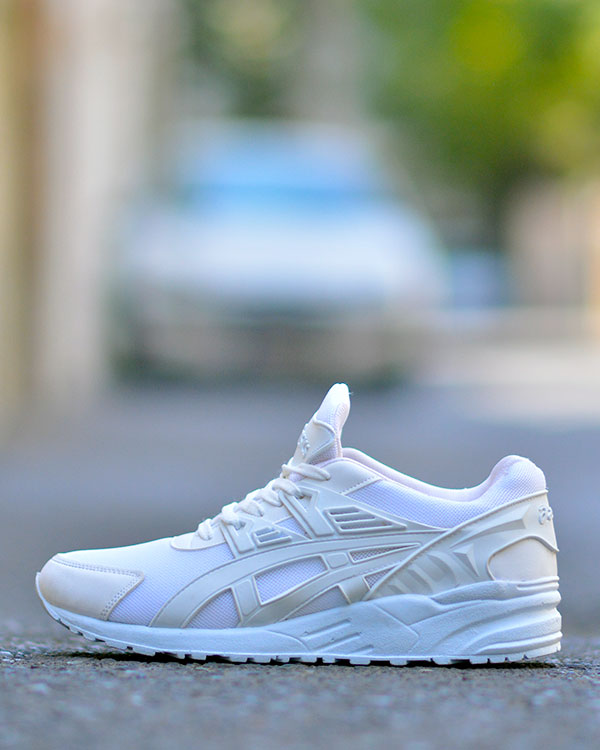 کفش ورزشی طرح asics مردانه مدل 0060