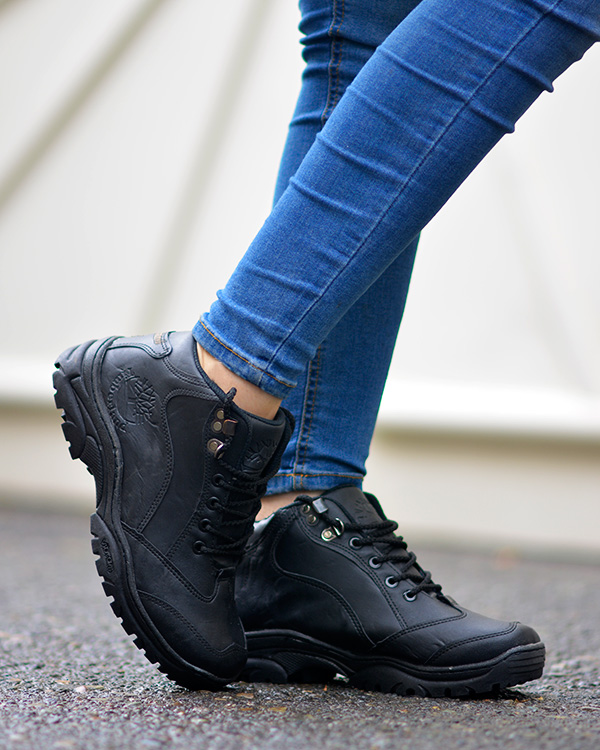 کفش نیم بوت دخترانه timberlandمدل 2127