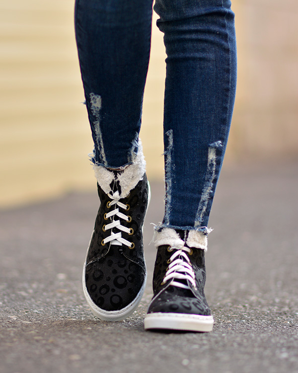 کفش دخترانه نیم بوت توپی مدل 1810