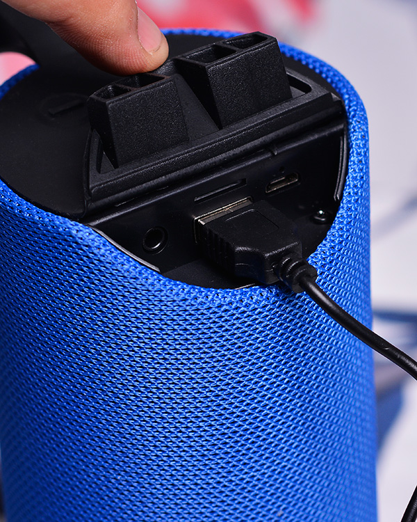اسپیکر طرح PORTABLEمدل 2564