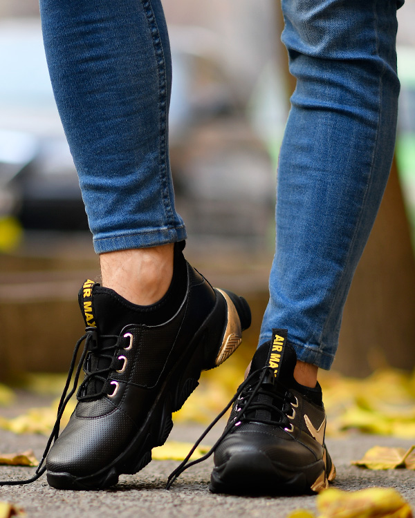 کفش مردانه NIKE طرح PIKA مشکی- طلایی مدل 4582