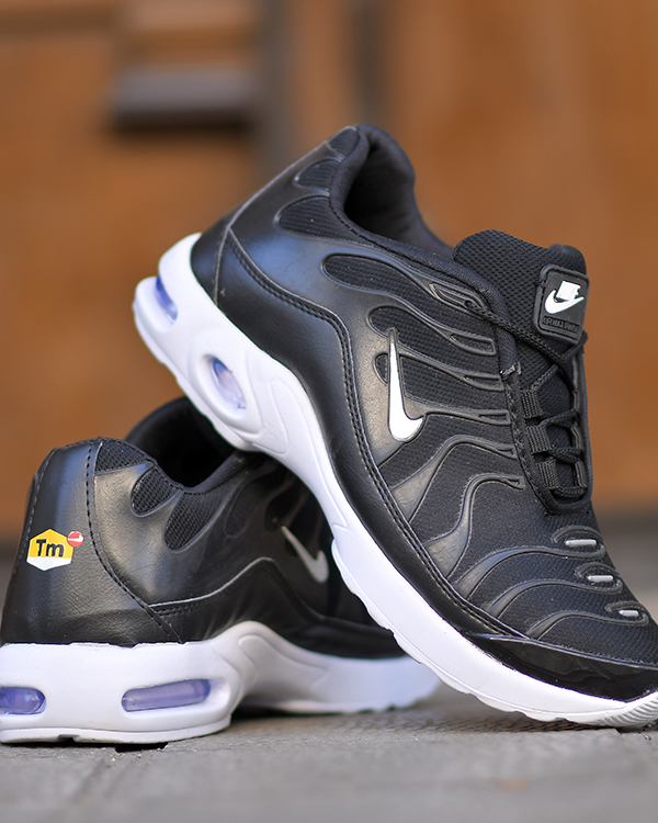 کفش ورزشی مردانه NIKE طرح YENO مدل 2124