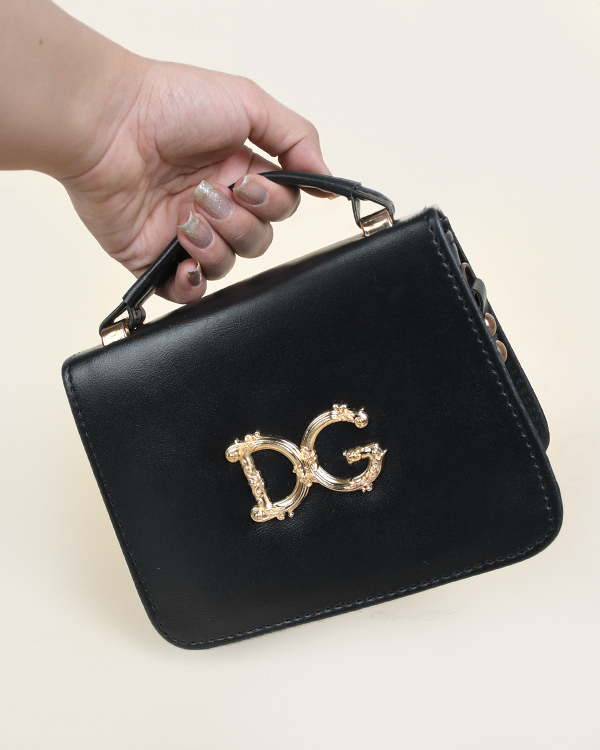 کیف پاسپورتی زنانه  D&G مدل 2569