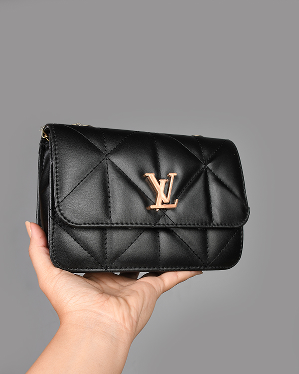 کیف پاسپورتی زنانه lv مدل 3175