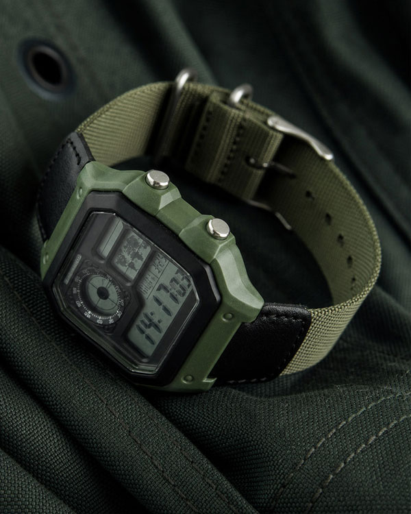 ساعت مردانه Casio World time بند برزنتی