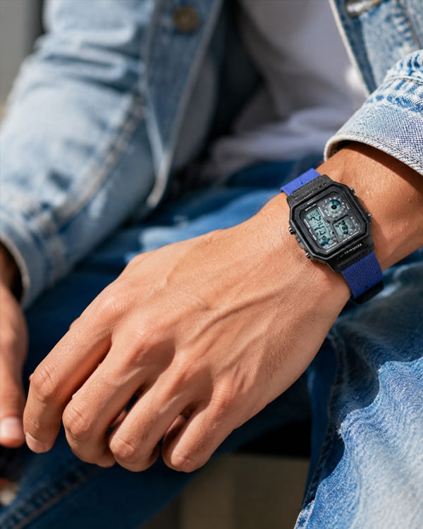 ساعت مردانه Casio World time بند برزنتی
